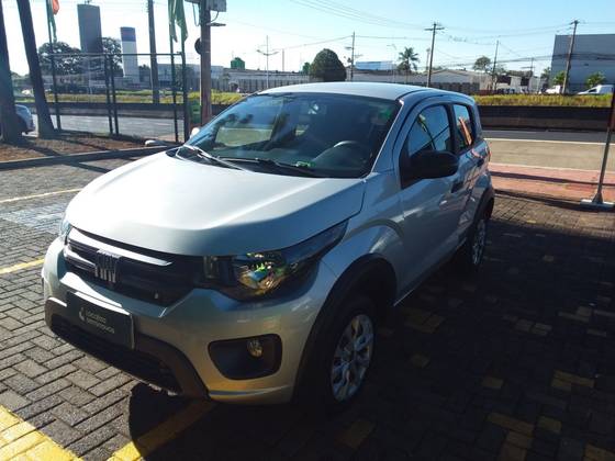 FIAT MOBI 1.0 EVO FLEX LIKE. MANUAL FIAT MOBI 1.0 EVO FLEX LIKE. MANUAL